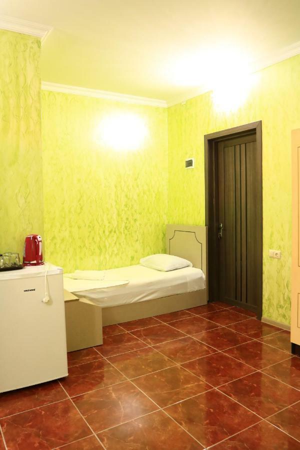 Rainbow Rooms Apart Hotel Makhinjauri Exterior foto