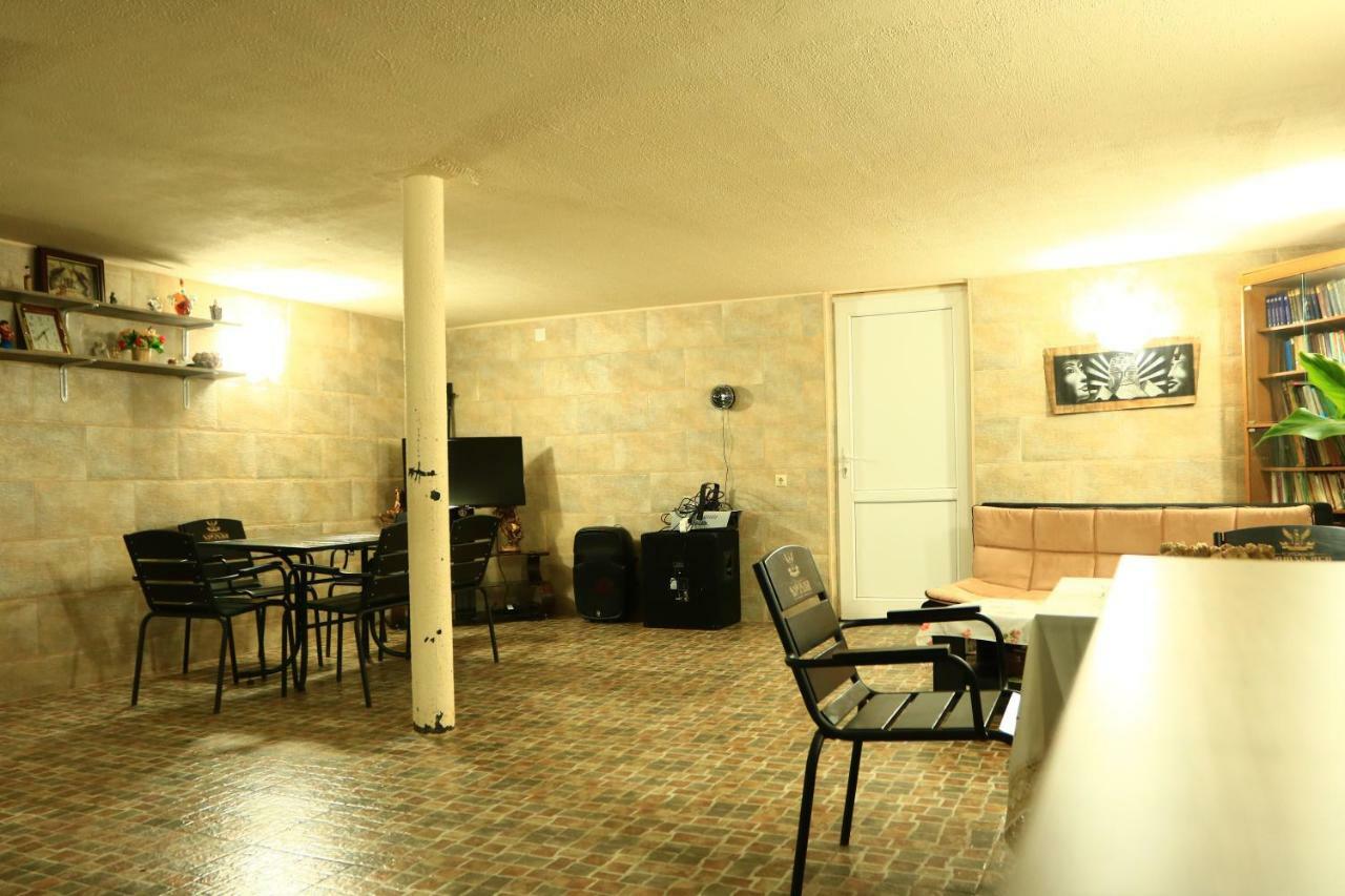 Rainbow Rooms Apart Hotel Makhinjauri Exterior foto