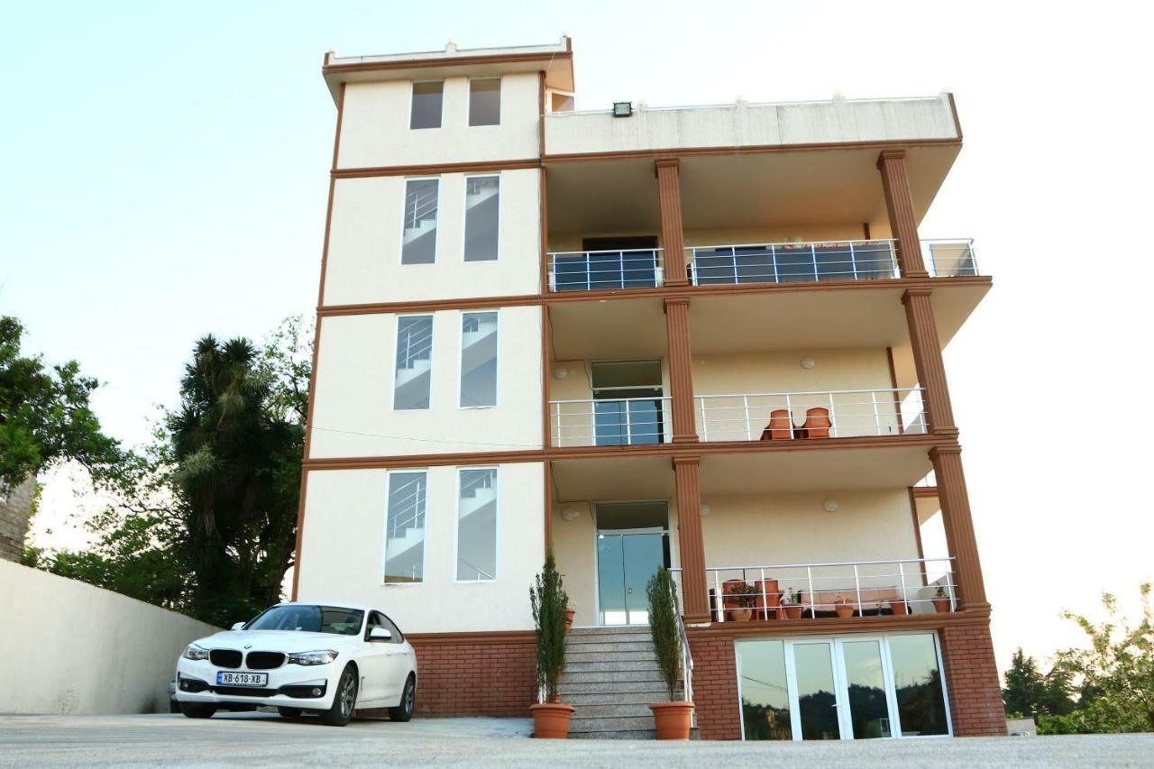 Rainbow Rooms Apart Hotel Makhinjauri Exterior foto